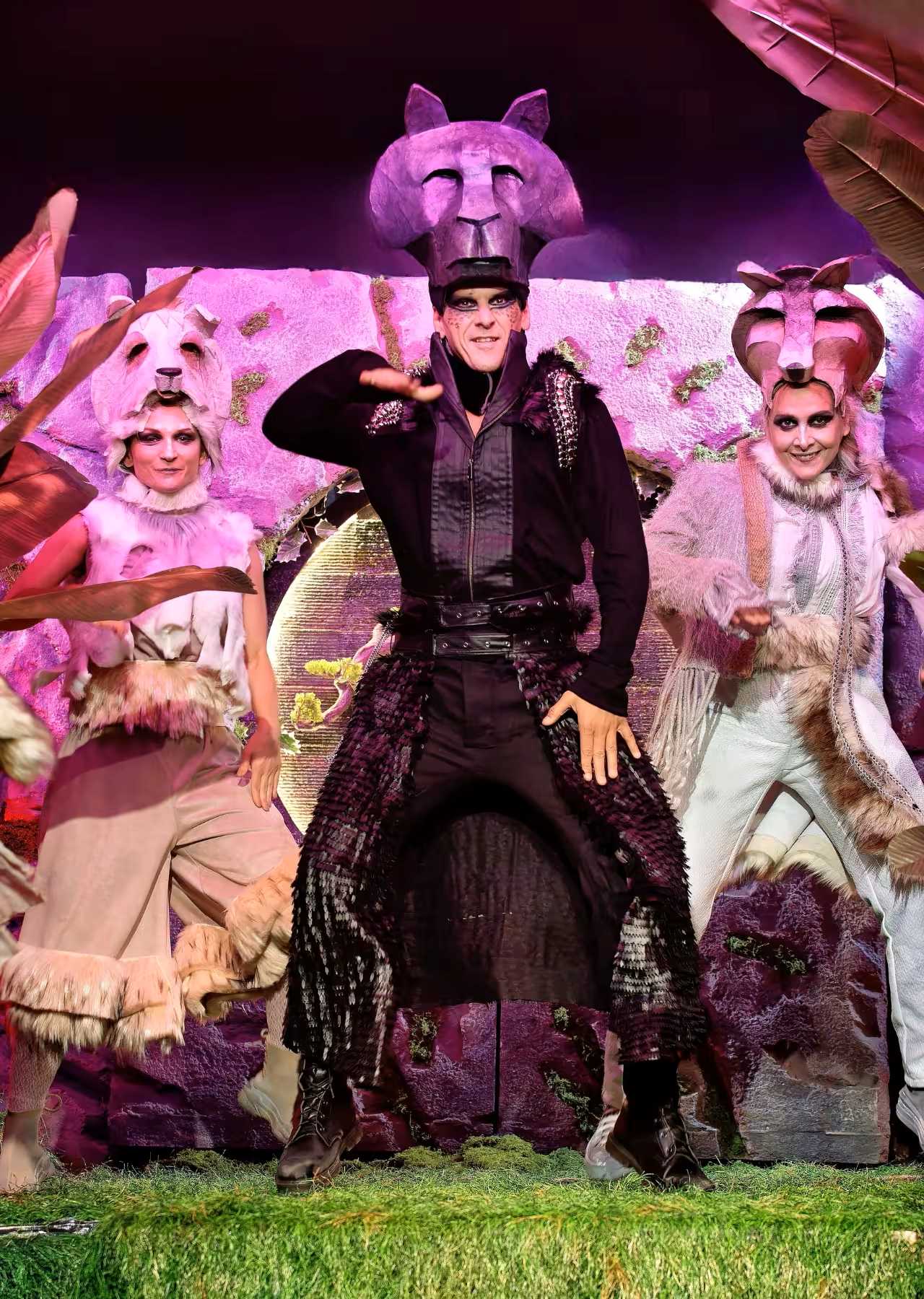 Moglis 3 Kids Theater