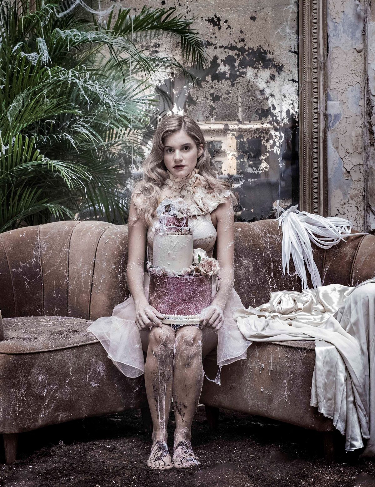 megales prosdokis sygxrono 01 1200x1557