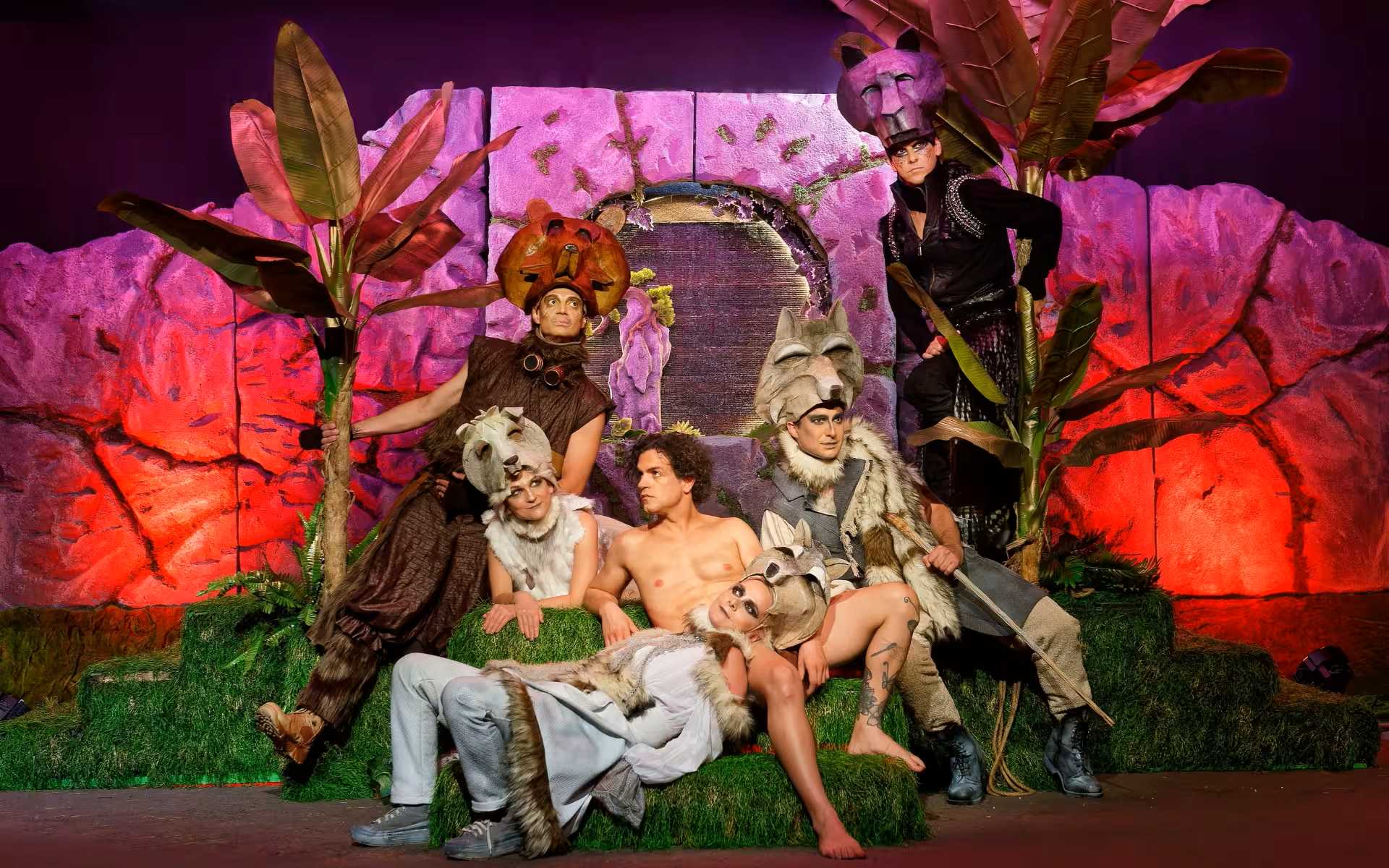 ΜΟΓΛΗΣ ΚΕΝΤΡΙΚΗ ΦΩΤΟ