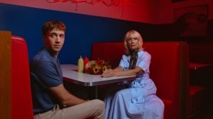 Είδαμε την παράσταση Η Μονίκ δραπετεύει στο θέατρο της οδού Κεφαλληνίας