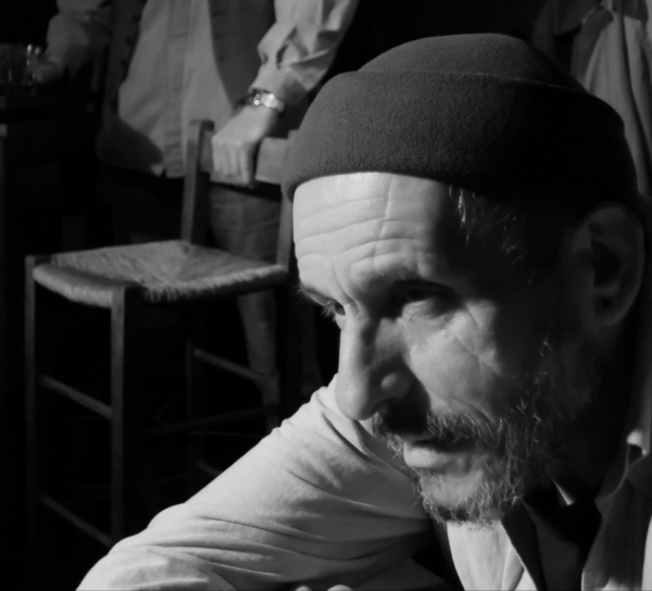 &Sigma;&upsilon;&nu;έ&nu;&tau;&epsilon;&upsilon;&xi;&eta; &tau;&omicron;&upsilon; &Gamma;&iota;ά&nu;&nu;&eta; &Kappa;&alpha;&rho;&omicron;ύ&nu;&eta; &sigma;&tau;&omicron; &theta;&epsilon;&alpha;&tau;&rho;&omicron;.gr.