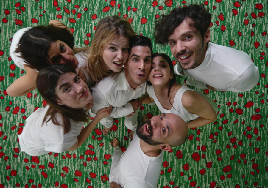 &Theta;&epsilon;&alpha;&tau;&rho;&iota;&kappa;ή &omicron;&mu;ά&delta;&alpha; &laquo;&Alpha;&upsilon;&tau;ή &kappa;&alpha;&iota; &Alpha;&upsilon;&tau;&omicron;ί&raquo;  &laquo;&Tau;&eta;&nu; &Kappa;&upsilon;&rho;&iota;&alpha;&kappa;ή έ&chi;&omicron;&upsilon;&mu;&epsilon; &gamma;ά&mu;&omicron;&raquo; &Theta;&epsilon;&alpha;&tau;&rho;&iota;&kappa;ή &mu;&epsilon;&tau;&alpha;&phi;&omicron;&rho;ά &tau;&omicron;&upsilon; &mu;&upsilon;&theta;&iota;&sigma;&tau;&omicron;&rho;ή&mu;&alpha;&tau;&omicron;&sigmaf; &tau;&omicron;&upsilon; &Gamma;&iota;ά&nu;&nu;&eta; &Xi;&alpha;&nu;&theta;&omicron;ύ&lambda;&eta;