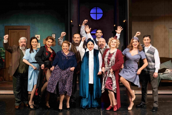 &Pi;&rho;ώ&tau;&epsilon;&sigmaf; &phi;&omega;&tau;&omicron;&gamma;&rho;&alpha;&phi;ί&epsilon;&sigmaf; &alpha;&pi;ό &tau;&omicron; &pi;&omicron;&lambda;&upsilon;&alpha;&nu;&alpha;&mu;&epsilon;&nu;ό&mu;&epsilon;&nu;&omicron; &laquo;Έ&kappa;&tau;&omicron; &Pi;ά&tau;&omega;&mu;&alpha;&raquo; &lambda;ί&gamma;&omicron; &pi;&rho;&iota;&nu; &tau;&eta; &mu;&epsilon;&gamma;ά&lambda;&eta; &pi;&rho;&epsilon;&mu;&iota;έ&rho;&alpha;!