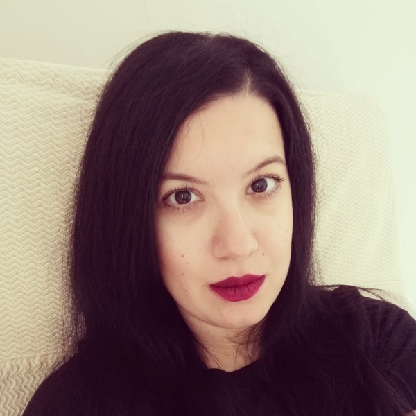 &Sigma;&upsilon;&nu;έ&nu;&tau;&epsilon;&upsilon;&xi;&eta; &tau;&eta;&sigmaf; &Iota;&omega;ά&nu;&nu;&alpha;&sigmaf; &Nu;&iota;ά&chi;&alpha; &sigma;&tau;&omicron; &theta;έ&alpha;&tau;&rho;&omicron;.gr &mu;&epsilon; &alpha;&phi;&omicron;&rho;&mu;ή &tau;&eta; &pi;&alpha;&rho;ά&sigma;&tau;&alpha;&sigma;&eta; &omicron; &tau;&epsilon;&lambda;&epsilon;&upsilon;&tau;&alpha;ί&omicron;&sigmaf; &alpha;&nu;&tau;ά&rho;&tau;&eta;&sigmaf; &sigma;&tau;&omicron; &theta;έ&alpha;&tau;&rho;&omicron; Ά&beta;&alpha;&tau;&omicron;&nu;