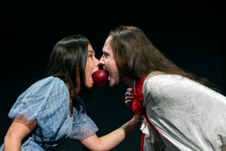 &Mu;&epsilon;&tau;ά &tau;&omicron; &phi;&iota;&lambda;ί The Musical -&Alpha;&pi;ό 24 &Iota;&alpha;&nu;&omicron;&upsilon;&alpha;&rho;ί&omicron;&upsilon; &kappa;&alpha;&iota; &kappa;ά&theta;&epsilon; &Sigma;ά&beta;&beta;&alpha;&tau;&omicron; &sigma;&tau;&iota;&sigmaf; 18.15 &sigma;&tau;&eta; &Sigma;&kappa;&eta;&nu;ή Brecht-2510