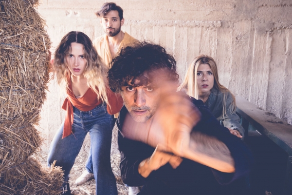 &Nu;έ&omicron; &phi;&omega;&tau;&omicron;&gamma;&rho;&alpha;&phi;&iota;&kappa;ό &upsilon;&lambda;&iota;&kappa;ό &laquo;&Iota;&sigma;&tau;&omicron;&rho;ί&alpha; &epsilon;&nu;ό&sigmaf; &sigma;&kappa;ύ&lambda;&omicron;&upsilon; &pi;&omicron;&upsilon; &tau;&omicron;&nu; έ&lambda;&epsilon;&gamma;&alpha;&nu; &pi;&iota;&sigma;&tau;ό&raquo; - &Pi;&rho;&epsilon;&mu;&iota;έ&rho;&alpha; 12 &Omicron;&kappa;&tau;&omega;&beta;&rho;ί&omicron;&upsilon; &sigma;&tau;&omicron; &Theta;έ&alpha;&tau;&rho;&omicron; Ά&lambda;&phi;&alpha;