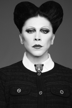 &Delta;&Tau; &Delta;&epsilon;&sigma;&pi;&omicron;&iota;&nu;ί&sigmaf; &Mu;&alpha;&rho;&gamma;&alpha;&rho;ί&tau;&alpha; &mu;&epsilon; &tau;&omicron;&nu; &Tau;ά&kappa;&eta; &Zeta;&alpha;&chi;&alpha;&rho;ά&tau;&omicron; &sigma;&tau;&omicron; &theta;έ&alpha;&tau;&rho;&omicron; &Pi;&tau;&iota; &Pi;&alpha;&lambda;&alpha;ί