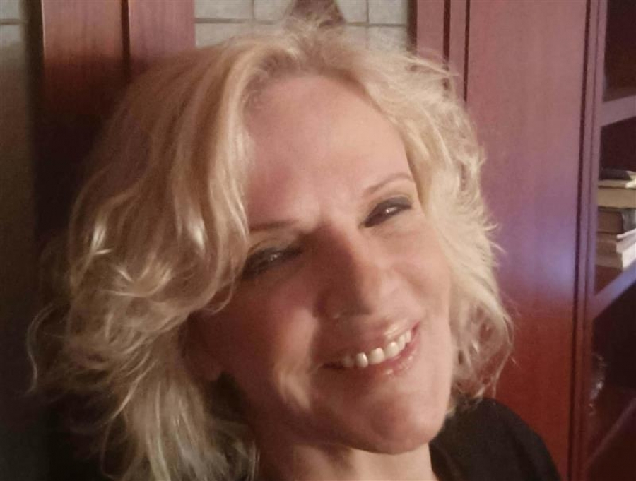 &Sigma;&upsilon;&nu;έ&nu;&tau;&epsilon;&upsilon;&xi;&eta; &mu;&epsilon; &tau;&eta; &Mu;&alpha;&rho;ί&alpha; &Kappa;ώ&nu;&sigma;&tau;&alpha;  &mu;&epsilon; &alpha;&phi;&omicron;&rho;&mu;ή &tau;&omicron; &nu;έ&omicron; έ&rho;&gamma;&omicron; &tau;&omicron;&upsilon; &Kappa;ώ&sigma;&tau;&alpha; &Pi;&alpha;&pi;&alpha;&pi;&epsilon;&tau;&rho;&omicron;&upsilon; "&Epsilon;&Rho;&Omega;&Tau;&Alpha;&Sigma; &Sigma;&Tau;&Alpha; &Chi;&Rho;&Omicron;&Nu;&Iota;&Alpha; &Tau;&Eta;&Sigma; &Mu;&Omicron;&Nu;&Alpha;&Xi;&Iota;&Alpha;&Sigma;." &pi;&omicron;&upsilon; &alpha;&nu;&epsilon;&beta;&alpha;ί&nu;&epsilon;&iota; &sigma;&tau;&omicron; Studio &Kappa;&upsilon;&psi;έ&lambda;&eta;&sigmaf;