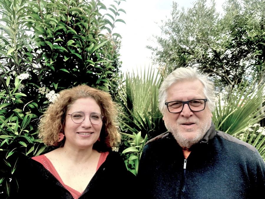 &ldquo;&Alpha;&lambda;&lambda;&eta;&lambda;&omicron;&gamma;&rho;&alpha;&phi;ί&alpha; &kappa;ύ&kappa;&lambda;&omicron;&sigmaf; &Alpha;": &nu;έ&omicron;&sigmaf; &kappa;ύ&kappa;&lambda;&omicron;&sigmaf; &tau;&rho;&alpha;&gamma;&omicron;&upsilon;&delta;&iota;ώ&nu; &alpha;&pi;ό &tau;&eta; &sigma;&upsilon;&nu;&theta;έ&tau;&eta; &Alpha;&rho;&epsilon;&tau;ή &Kappa;&omicron;&kappa;&kappa;ί&nu;&omicron;&upsilon; &sigma;&epsilon; &pi;&omicron;ί&eta;&sigma;&eta; &Kappa;ώ&sigma;&tau;&alpha; &Kappa;&alpha;&rho;&tau;&epsilon;&lambda;&iota;ά