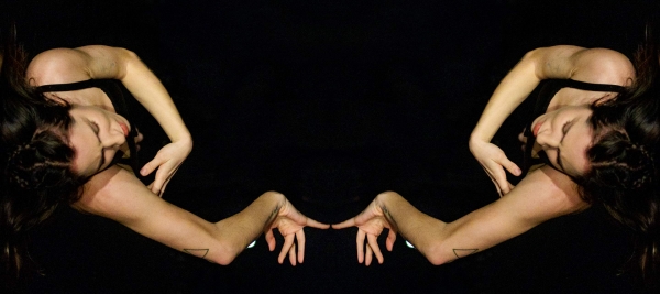 &Phi;&epsilon;&lambda;ί&xi; &Gamma;&kappa;&omicron;&upsilon;&alpha;&tau;&tau;&alpha;&rho;ί "&Gamma;&iota;&alpha; &nu;&alpha; &tau;&epsilon;&lambda;&epsilon;&iota;ώ&nu;&omicron;&upsilon;&mu;&epsilon; &mu;&epsilon; &tau;&eta; &sigma;&phi;&alpha;&gamma;ή &tau;&omicron;&upsilon; &sigma;ώ&mu;&alpha;&tau;&omicron;&sigmaf;" | &Sigma;&kappa;&eta;&nu;.: &Sigma;ά&beta;&beta;&alpha;&sigmaf; &Sigma;&tau;&rho;&omicron;ύ&mu;&pi;&omicron;&sigmaf; | &Theta;έ&alpha;&tau;&rho;&omicron; Ά&tau;&tau;&iota;&sigmaf;-&Nu;έ&omicron;&sigmaf; &Chi;ώ&rho;&omicron;&sigmaf; &alpha;&pi;ό &tau;&iota;&sigmaf; 11/3 &gamma;&iota;&alpha; 10 &mu;ό&nu;&omicron; &pi;&alpha;&rho;&alpha;&sigma;&tau;ά&sigma;&epsilon;&iota;&sigmaf;