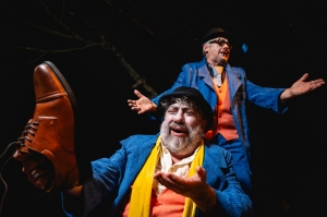 ΔΕΛΤΙΟ ΤΥΠΟΥ  Σε παγκόσμια πρώτη το έργο Killing Godot του Νίκολας Καζάν, ενός συγγραφέα με θεατρικό και κινηματογραφικό DNA