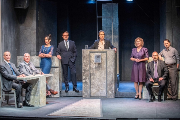 &Alpha;&theta;ώ&omicron;&sigmaf; ή Έ&nu;&omicron;&chi;&omicron;&sigmaf; -  2 &omicron;&sigmaf; &chi;&rho;ό&nu;&omicron;&sigmaf; &epsilon;&pi;&iota;&tau;&upsilon;&chi;ί&alpha;&sigmaf; &sigma;&tau;&omicron; &theta;έ&alpha;&tau;&rho;&omicron; Eliart