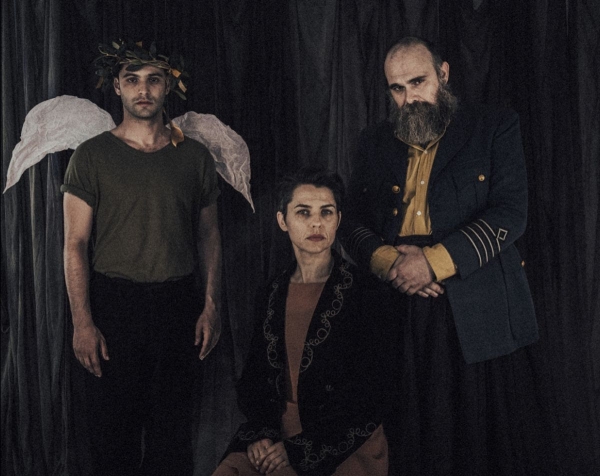 bijoux de kant | &Tau;&Omicron; &Mu;&Alpha;&Upsilon;&Rho;&Omicron; &Tau;&Alpha;&Xi;&Iota;&Delta;&Iota; | &Gamma;&iota;&alpha; 5 &mu;ό&nu;&omicron; &pi;&alpha;&rho;&alpha;&sigma;&tau;ά&sigma;&epsilon;&iota;&sigmaf; &sigma;&tau;&omicron; &Theta;έ&alpha;&tau;&rho;&omicron; &Mu;&pi;έ&lambda;&lambda;&omicron;&sigmaf; &pi;&omicron;&upsilon; &phi;έ&tau;&omicron;&sigmaf; &epsilon;&pi;&alpha;&nu;&alpha;&lambda;&epsilon;&iota;&tau;&omicron;&upsilon;&rho;&gamma;&epsilon;ί &mu;&epsilon;&tau;ά &alpha;&pi;ό &chi;&rho;ό&nu;&iota;&alpha;