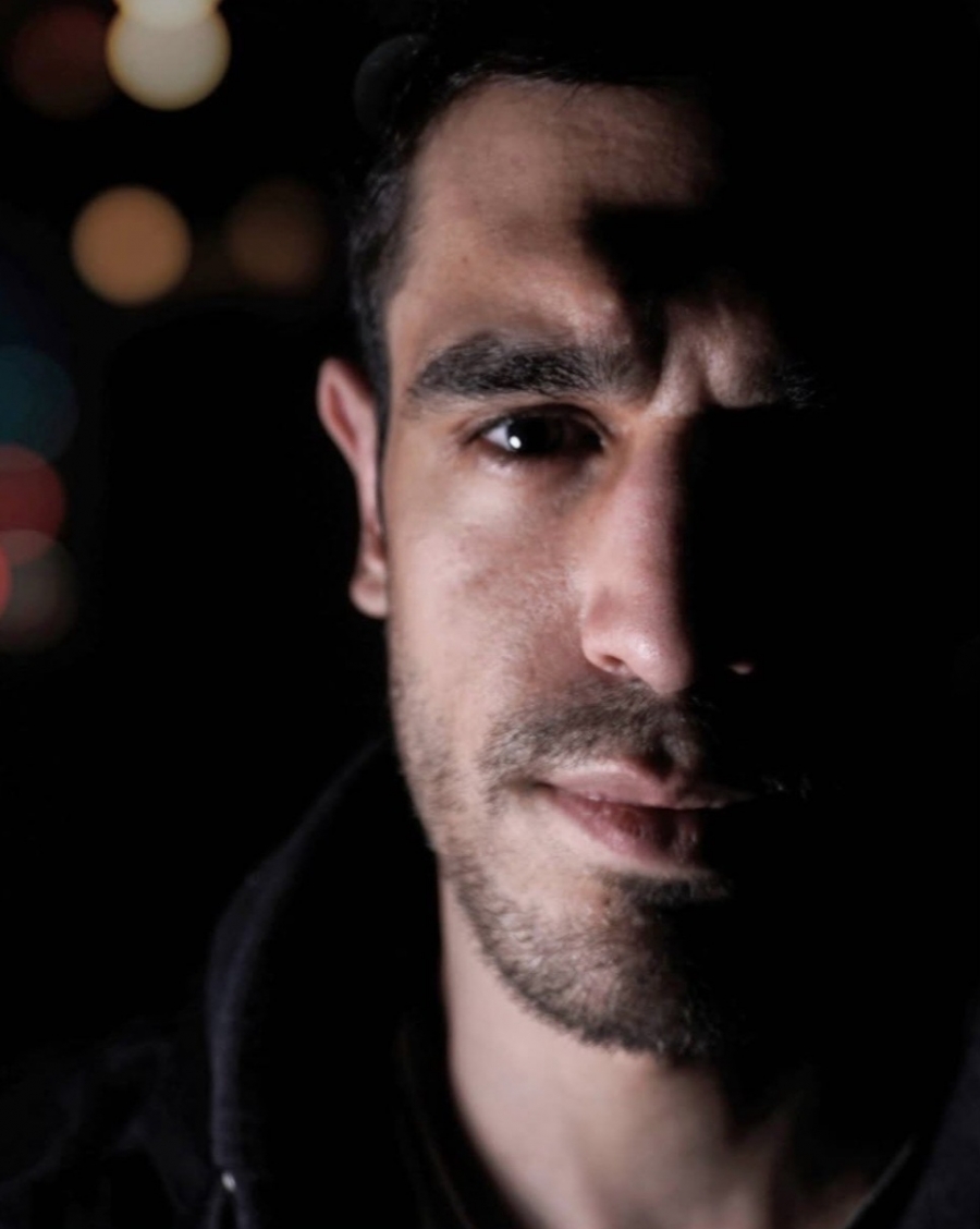 &Sigma;&upsilon;&nu;έ&nu;&tau;&epsilon;&upsilon;&xi;&eta; &mu;&epsilon;  &tau;&omicron;&nu;  &Mu;&alpha;&nu;ώ&lambda;&eta; &Mu;&omicron;&theta;&omega;&nu;&alpha;ί&omicron;  &mu;&epsilon; &alpha;&phi;&omicron;&rho;&mu;ή &tau;&eta;&nu; &pi;&alpha;&rho;ά&sigma;&tau;&alpha;&sigma;&eta;  "&Kappa;ά&nu;&epsilon; &mu;&iota;&alpha; &Epsilon;&upsilon;&chi;ή" &pi;&omicron;&upsilon; &alpha;&nu;&epsilon;&beta;&alpha;ί&nu;&epsilon;&iota; &sigma;&tau;&omicron;&nu; &Chi;ώ&rho;&omicron; &Tau;έ&chi;&nu;&eta;&sigmaf; &Alpha;&sigma;&omega;&mu;ά&tau;&omega;&nu;