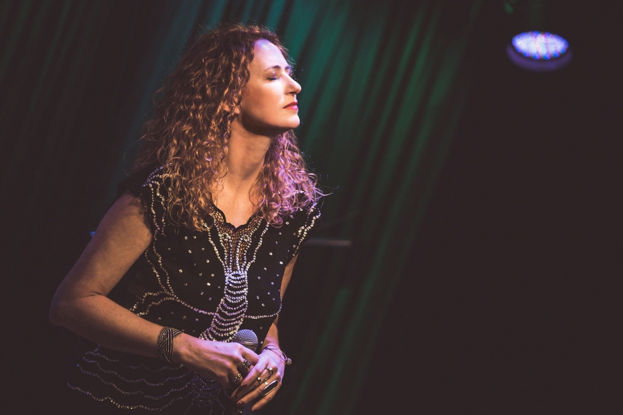 &Alpha;&phi;&iota;έ&rho;&omega;&mu;&alpha; &sigma;&tau;&eta;&nu; Astrud Gilberto - MIRANDA VEROULI QUINTET &Iota;&Iota; &Tau;&Eta;&Epsilon;&Alpha;&Tau;RE OF THE NO II &Sigma;ά&beta;&beta;&alpha;&tau;&omicron;14/6