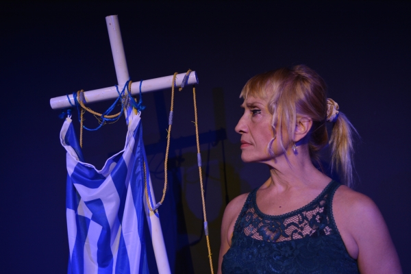 ''&Omicron; &kappa;ύ&kappa;&lambda;&omicron;&sigmaf; &pi;&omicron;&upsilon; &delta;&epsilon;&nu; &kappa;&lambda;&epsilon;ί&nu;&epsilon;&iota;...''  &Epsilon;&lambda;&pi;ί&delta;&alpha; &Alpha;&mu;ί&tau;&sigma;&eta; 