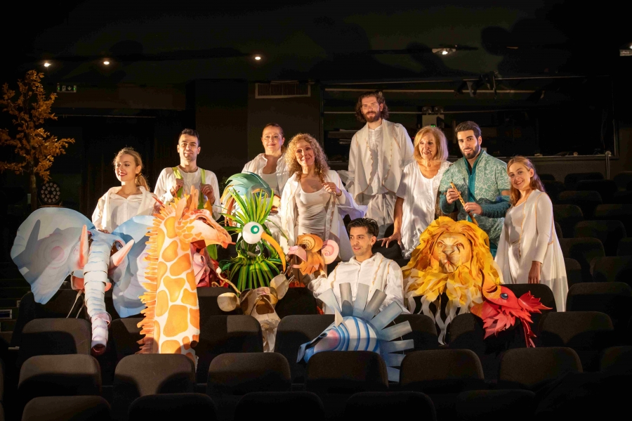 &Mu;&Omicron;&Tau;&Sigma;&Alpha;&Rho;&Tau;, &Omicron; &Mu;&Alpha;&Gamma;&Iota;&Kappa;&Omicron;&Sigma; &Alpha;&Upsilon;&Lambda;&Omicron;&Sigma; &Alpha;&Pi;&Omicron; &Tau;&Eta;&Nu; &Pi;&Alpha;&Iota;&Delta;&Iota;&Kappa;&Eta; &Sigma;&Kappa;&Eta;&Nu;&Eta; &Kappa;&Alpha;&Rho;&Mu;&Epsilon;&Nu; &Rho;&Omicron;&Upsilon;&Gamma;&Gamma;&Epsilon;&Rho;&Eta;