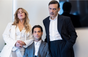 Ά&mu;&lambda;&epsilon;&tau;*   &tau;&omicron;&upsilon; &Alpha;&nu;&delta;&rho;έ&alpha; &Phi;&lambda;&omicron;&upsilon;&rho;ά&kappa;&eta; | &Sigma;&kappa;&eta;&nu;&omicron;&theta;&epsilon;&sigma;ί&alpha; &Rho;&omicron;&upsilon;&mu;&pi;ί&nu;&eta; &Mu;&omicron;&sigma;&chi;&omicron;&chi;&omega;&rho;ί&tau;&eta; | &Theta;έ&alpha;&tau;&rho;&omicron; &Epsilon;&Lambda;&Epsilon;&Rho; | &Alpha;&pi;ό 12 &Delta;&epsilon;&kappa;&epsilon;&mu;&beta;&rho;ί&omicron;&upsilon;