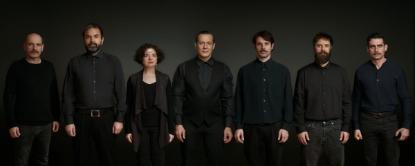 &laquo;&Omicron;&iota;&delta;ί&pi;&omicron;&upsilon;&sigmaf; &Tau;ύ&rho;&alpha;&nu;&nu;&omicron;&sigmaf;&raquo;, &sigma;&epsilon; &sigma;&kappa;&eta;&nu;&omicron;&theta;&epsilon;&sigma;ί&alpha; &Theta;&alpha;&nu;ά&sigma;&eta; &Sigma;&alpha;&rho;ά&nu;&tau;&omicron;&upsilon; | &Pi;&rho;&epsilon;&mu;&iota;έ&rho;&alpha; 21/2 &sigma;&tau;&omicron; &Alpha;&pi;ό &Mu;&eta;&chi;&alpha;&nu;ή&sigmaf; &Theta;έ&alpha;&tau;&rho;&omicron;