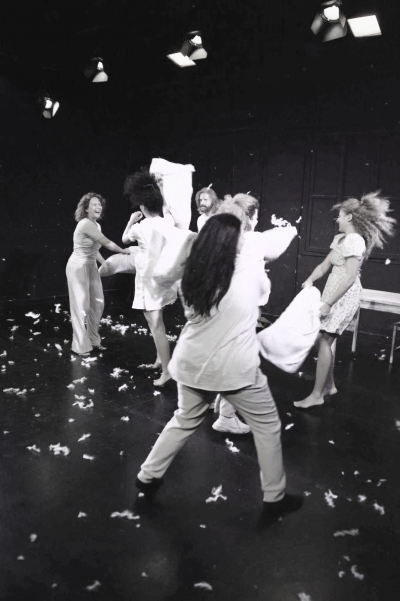 &laquo;&Eta; &Zeta;&omega;ή &sigma;&tau;&omicron; &Phi;&omega;&sigmaf;&raquo; &tau;&eta;&sigmaf; &Nu;&alpha;&tau;ά&sigma;&sigma;&alpha;&sigmaf; &Lambda;&omicron;ύ&pi;&pi;&omicron;&upsilon;.