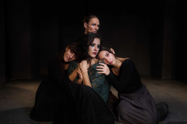 &Alpha;&lambda;&lambda;&alpha;&gamma;ή: "&Tau;&omicron; &sigma;&tau;&rho;ί&psi;&iota;&mu;&omicron; &tau;&eta;&sigmaf; &beta;ί&delta;&alpha;&sigmaf; Reloaded..." --> &alpha;&pi;ό 3 &Delta;&epsilon;&kappa;&epsilon;&mu;&beta;&rho;ί&omicron;&upsilon; &sigma;&tau;&omicron;&nu; &Pi;&omicron;&lambda;&upsilon;&chi;ώ&rho;&omicron; Vault Theatre Plus