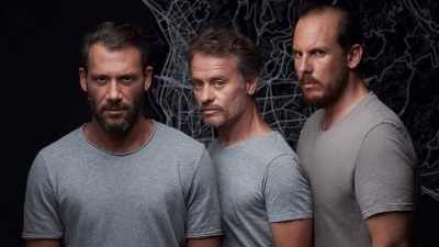 &Epsilon;ί&delta;&alpha;&mu;&epsilon; &tau;&eta;&nu; &pi;&alpha;&rho;ά&sigma;&tau;&alpha;&sigma;&eta; "&Kappa;ά&pi;&omicron;&iota;&omicron;&sigmaf; &nu;&alpha; &mu;&epsilon; &pi;&rho;&omicron;&sigma;έ&chi;&epsilon;&iota;" &sigma;&tau;&omicron; &Sigma;ύ&gamma;&chi;&rho;&omicron;&nu;&omicron; &Theta;έ&alpha;&tau;&rho;&omicron;.