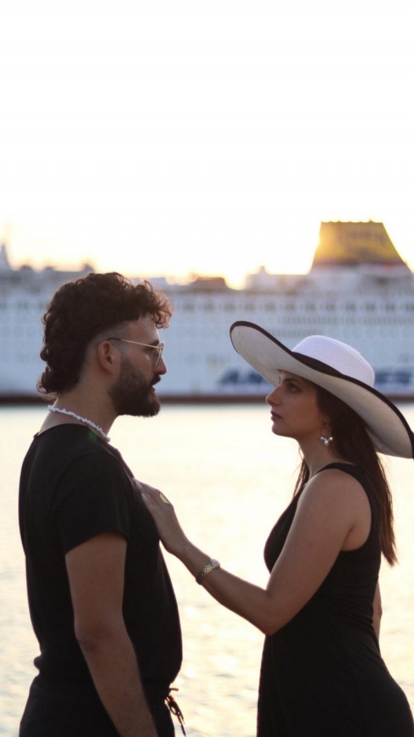 &Tau;&omicron; &Theta;έ&alpha;&tau;&rho;&omicron; 2510 &phi;&iota;&lambda;&omicron;&xi;&epsilon;&nu;&epsilon;ί &tau;&eta;&nu; &pi;&alpha;&rho;ά&sigma;&tau;&alpha;&sigma;&eta; "&Omicron; &Kappa; &Tau; &Omega;"  &gamma;&iota;&alpha; 2 &mu;ό&nu;&omicron; &pi;&alpha;&rho;&alpha;&sigma;&tau;ά&sigma;&epsilon;&iota;&sigmaf;.