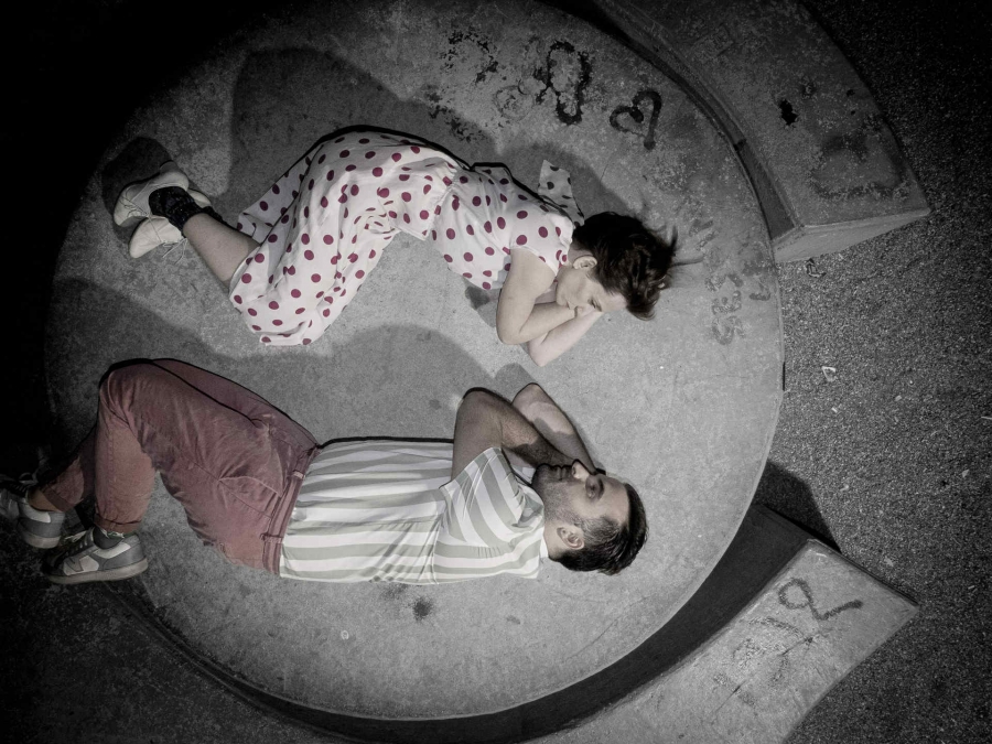 &Epsilon;ί&delta;&alpha;&mu;&epsilon; &tau;&eta;&nu; &pi;&alpha;&rho;ά&sigma;&tau;&alpha;&sigma;&eta; &ldquo;Ruby moon&rdquo; &sigma;&tau;&omicron; &theta;έ&alpha;&tau;&rho;&omicron; &Alpha;&gamma;&gamma;έ&lambda;&omega;&nu; &beta;ή&mu;&alpha;