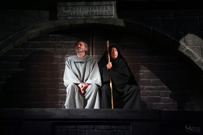 &laquo;&Tau;&omicron; Ό&nu;&omicron;&mu;&alpha; &tau;&omicron;&upsilon; &Rho;ό&delta;&omicron;&upsilon;&raquo;, &tau;&omicron; &mu;&epsilon;&sigma;&alpha;&iota;&omega;&nu;&iota;&kappa;ό &alpha;&sigma;&tau;&upsilon;&nu;&omicron;&mu;&iota;&kappa;ό &theta;&rho;ί&lambda;&epsilon;&rho; &tau;&omicron;&upsilon; &Omicron;&upsilon;&mu;&pi;έ&rho;&tau;&omicron; Έ&kappa;&omicron; &mu;ό&lambda;&iota;&sigmaf; &xi;&epsilon;&kappa;ί&nu;&eta;&sigma;&epsilon;