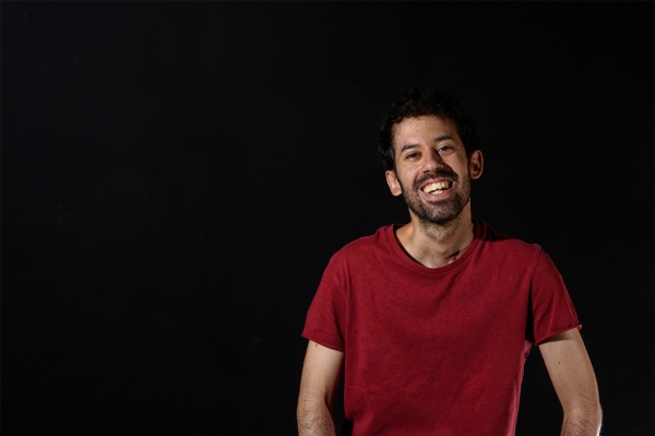 &Delta;&epsilon;&lambda;&tau;ί&omicron;&upsilon; &Tau;ύ&pi;&omicron;&upsilon;: &Tau;&omicron; Athens English Comedy Club &pi;&alpha;&rho;&omicron;&upsilon;&sigma;&iota;ά&zeta;&epsilon;&iota; &tau;&eta;&nu; &sigma;ό&lambda;&omicron; &pi;&alpha;&rho;ά&sigma;&tau;&alpha;&sigma;&eta; &tau;&omicron;&upsilon; &Omicron;&delta;&upsilon;&sigma;&sigma;έ&alpha; &Nu;&tau;&epsilon;&nu;ί&zeta; &Omicron;&upsilon;&rho;έ&mu; &lsquo;UNHEARD OF&rsquo;!