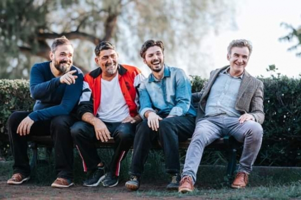 &Epsilon;ί&delta;&alpha;&mu;&epsilon; &tau;&omicron;&nu; &laquo;Ά&sigma;&pi;&rho;&omicron; &Pi;ά&tau;&omicron;&raquo; &sigma;&tau;&omicron; Ί&delta;&rho;&upsilon;&mu;&alpha; &laquo;&Mu;&iota;&chi;ά&lambda;&eta;&sigmaf; &Kappa;&alpha;&kappa;&omicron;&gamma;&iota;ά&nu;&nu;&eta;&sigmaf;&raquo;.