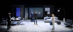 &Epsilon;ί&delta;&alpha;&mu;&epsilon; &tau;&eta;&nu; &pi;&alpha;&rho;ά&sigma;&tau;&alpha;&sigma;&eta; &laquo;&tau;&omicron; &Tau;&epsilon;&sigma;&tau;&raquo; &sigma;&tau;&omicron; &Sigma;ύ&gamma;&chi;&rho;&omicron;&nu;&omicron; &theta;&epsilon;&alpha;&tau;&rho;&omicron;