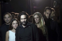 &Epsilon;ί&delta;&alpha;&mu;&epsilon; &tau;&eta;&nu; &pi;&alpha;&rho;ά&sigma;&tau;&alpha;&sigma;&eta; " Ά&mu;&lambda;&epsilon;&tau;" &sigma;&tau;&omicron;  &Alpha;&mu;&phi;&iota;&theta;έ&alpha;&tau;&rho;&omicron; &kappa;&alpha;&iota; &sigma;&chi;&omicron;&lambda;&iota;ά&zeta;&omicron;&upsilon;&mu;&epsilon; .