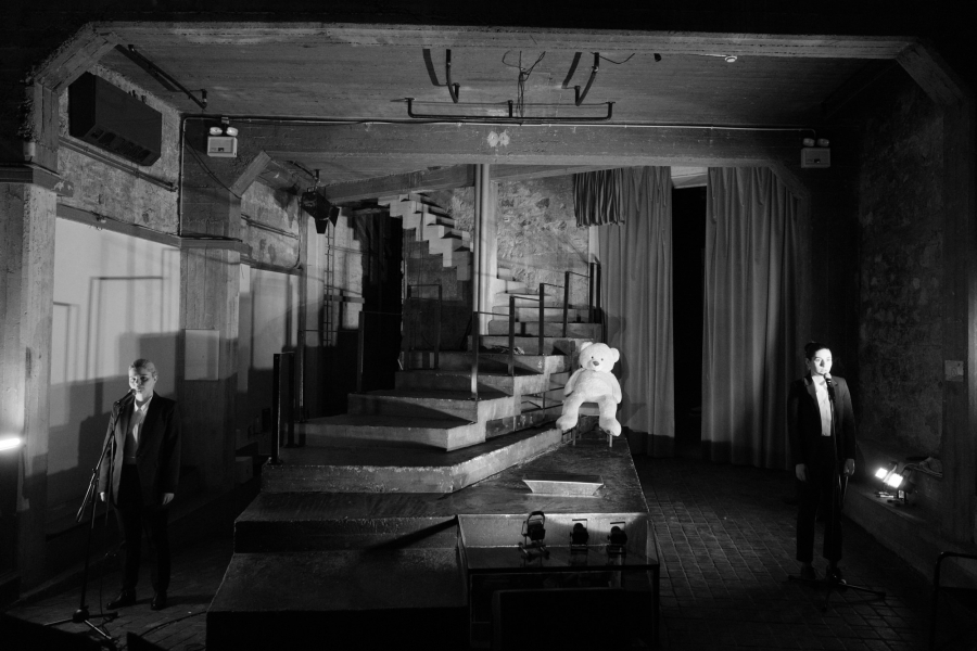 &Kappa;&Omega;&Sigma;&Tau;&Alpha;&Lambda;&Epsilon;&Xi;&Iota;  -  812 Coal Theatre Company &sigma;&epsilon;  &sigma;&kappa;&eta;&nu;&omicron;&theta;&epsilon;&sigma;ί&alpha;  &Kappa;&omega;&nu;&sigma;&tau;&alpha;&nu;&tau;ί&nu;&omicron;&upsilon; &Mu;&omega;&rho;&alpha;ΐ&tau;&eta;